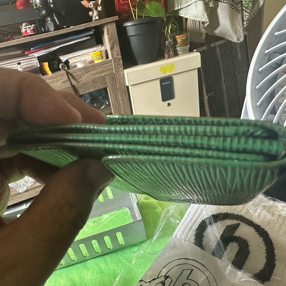 LOUIS VUITTON Epi Portefeuille Elise Wallet Green LV - Picture 2 of 14